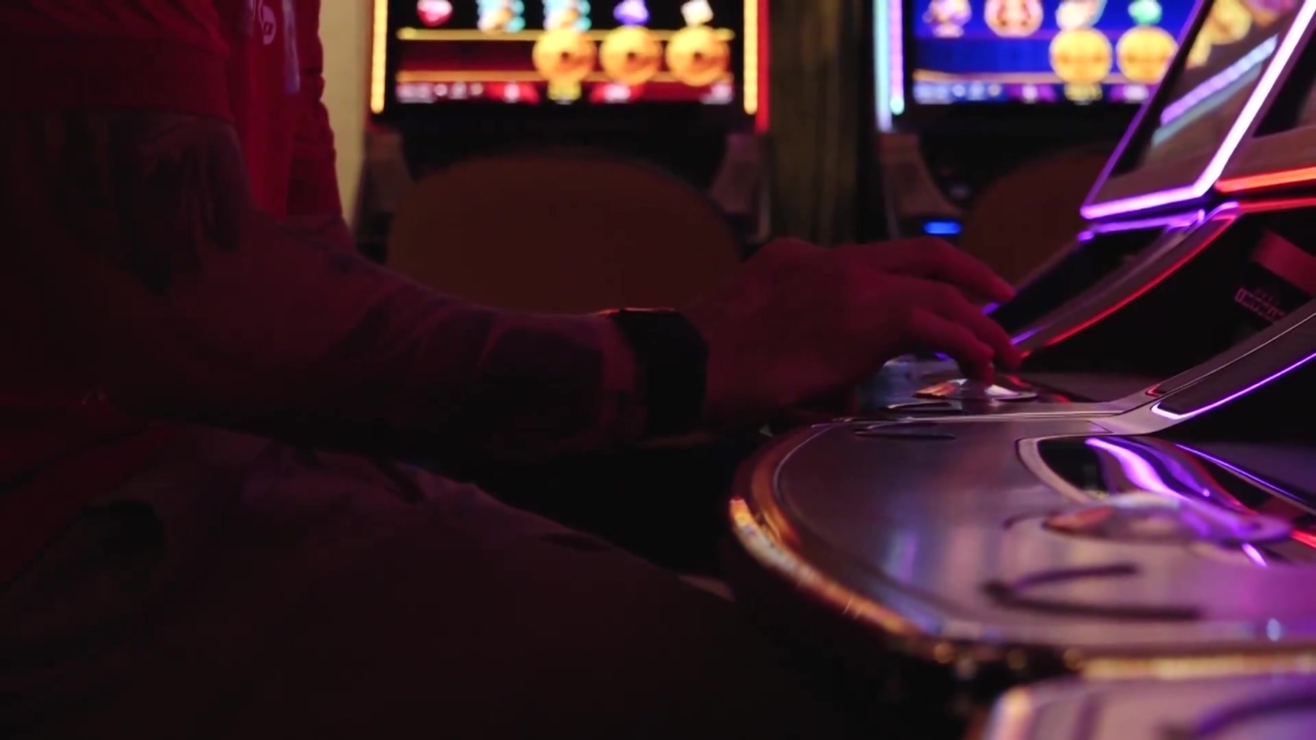 jinnianhui金年会官方：32岁金特罗加盟哥伦比亚卡利美洲，身披8号球衣