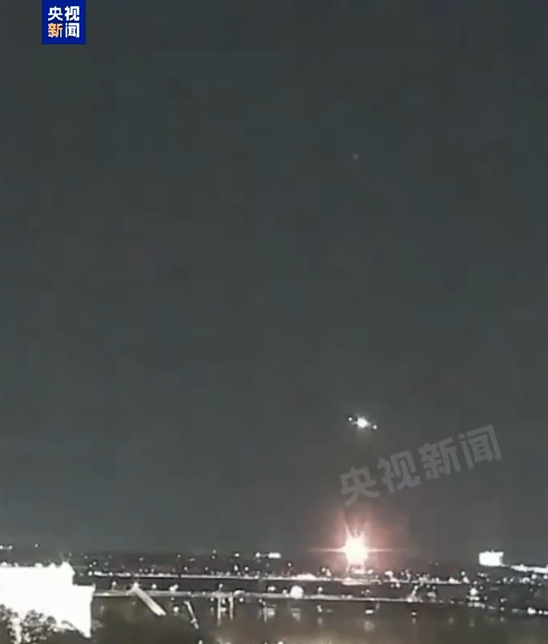 金年会机上至少有14名花样滑冰运动员，美官员：两机相撞事故恐无人生还