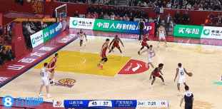 金年会手是真热！杜润旺侧翼连中两记三分 第二球极限推射