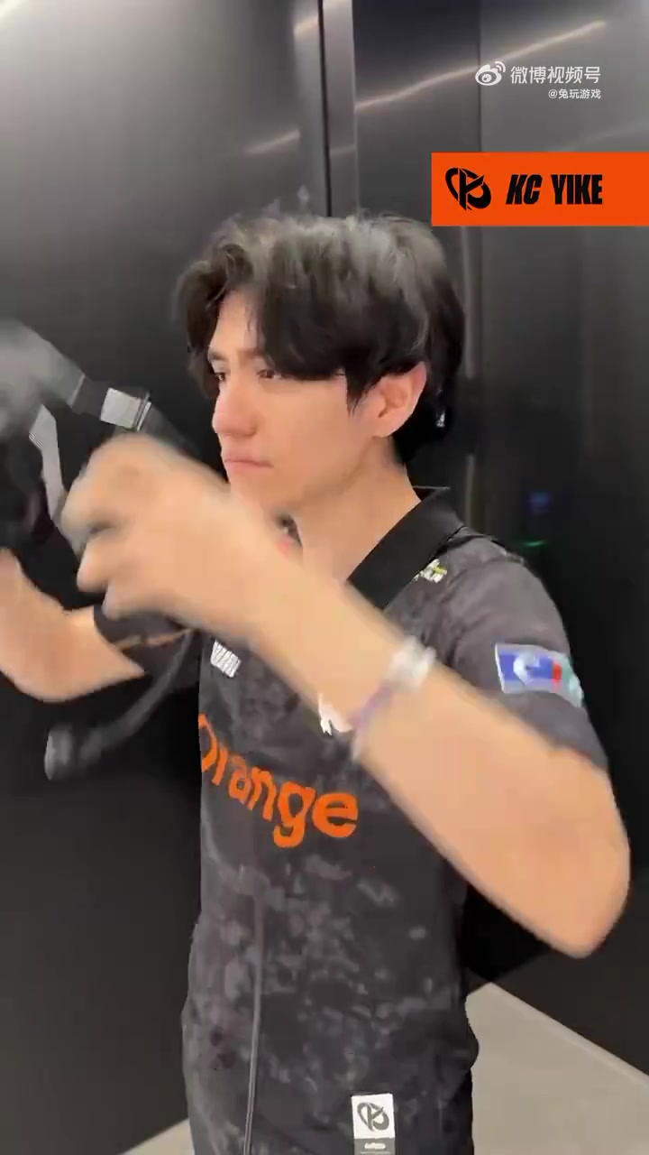 金年会金字招牌信誉至上LCK发布全球先锋赛预热视频-Yike：紧急情况！KC来袭！紧急情况！