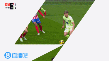 金年会体育错失良机！奥尔莫直塞，亚马尔近距离射门中柱