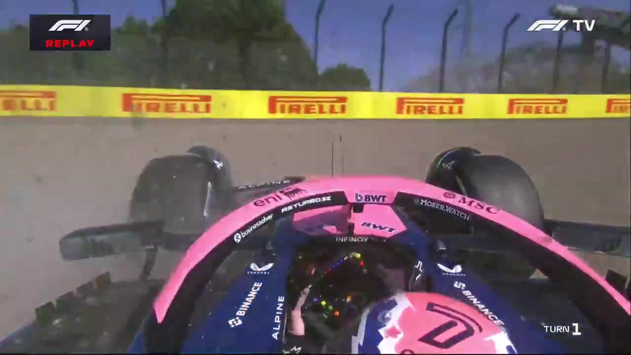 jinnianhui金年会💥💥吓人！杜汉1号弯撞上护墙，时速160英里/小时